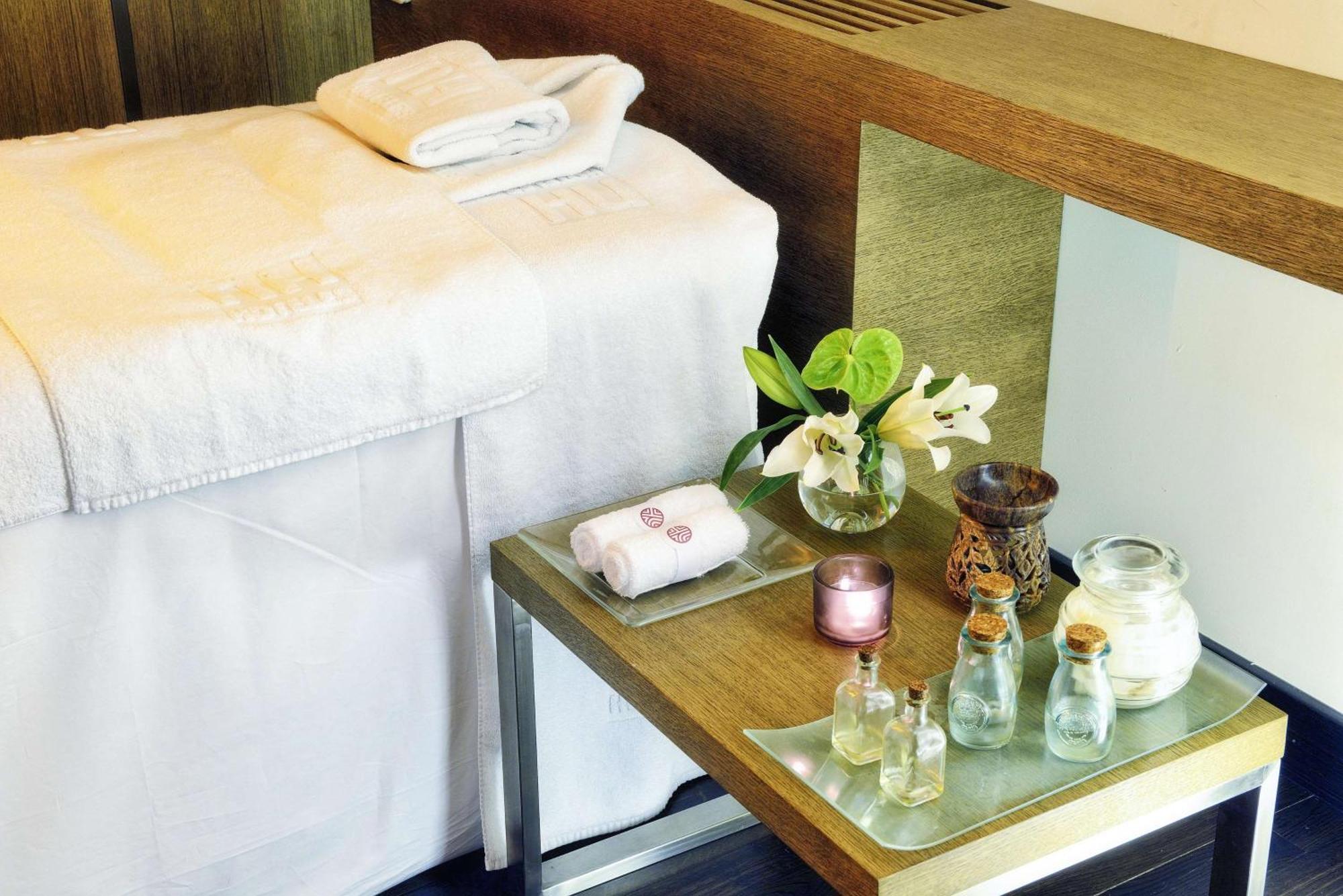 Nh Collection Mexico City Reforma Kültér fotó Spa treatment room